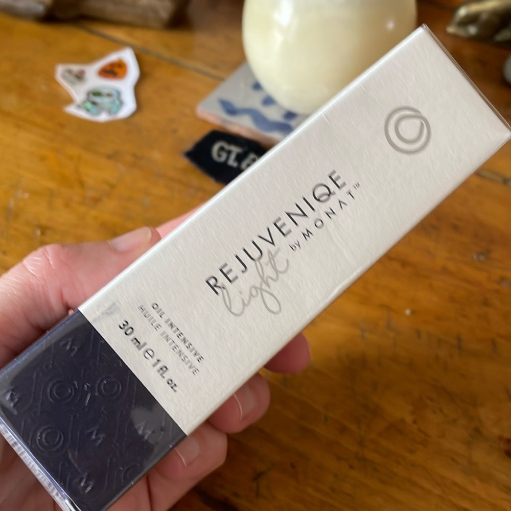 COPY - Monat Rejuvenique Light unopened